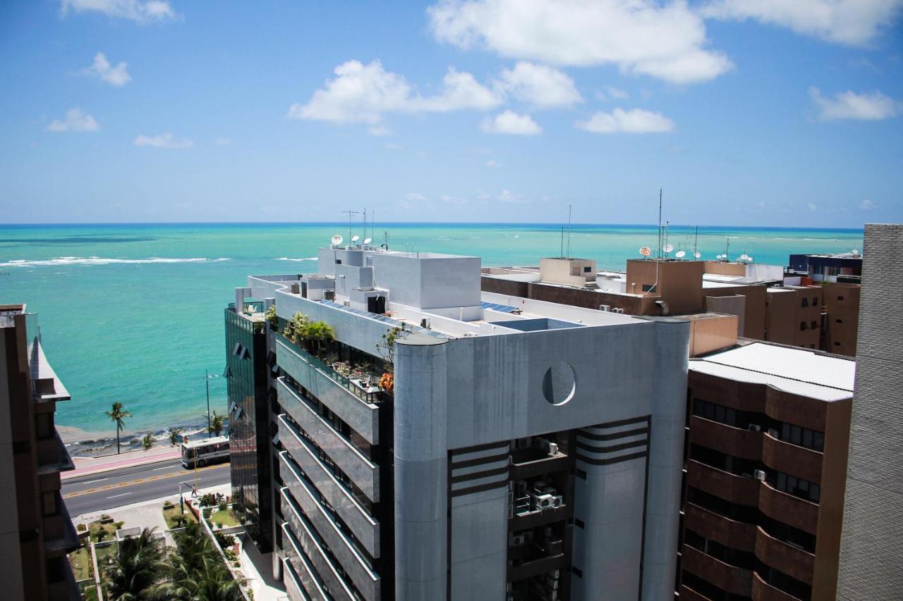 Apartamento Luxuoso Beira Mar 03 Quartos